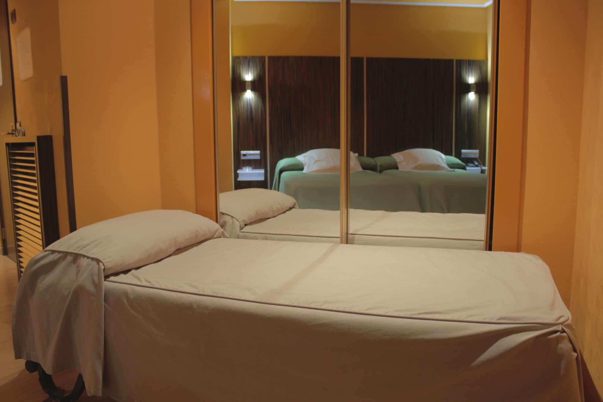Hotel Gran Via Zaragoza Eksteriør billede