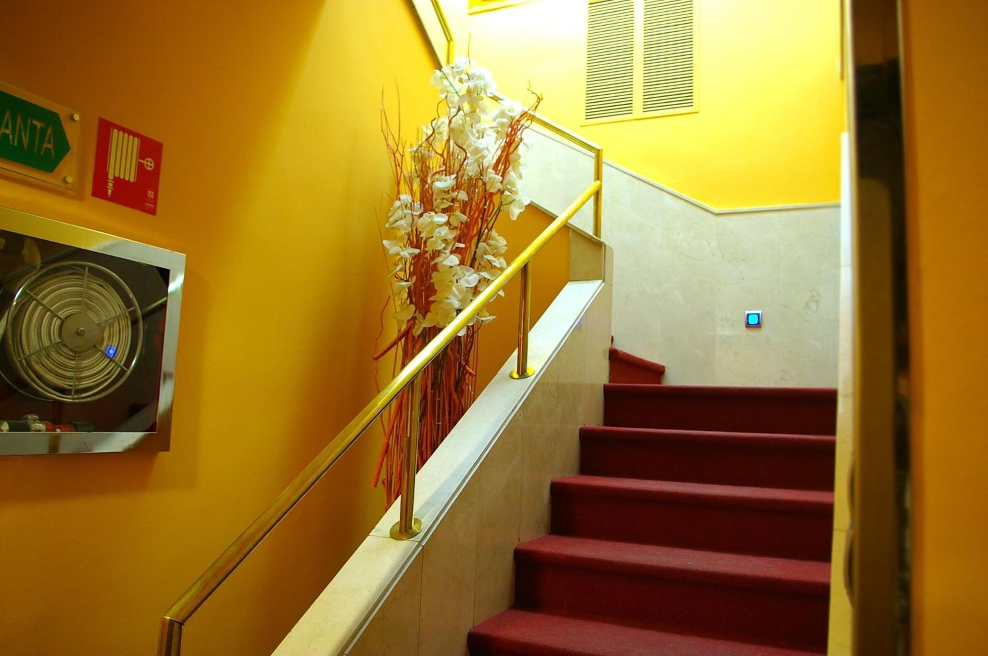 Hotel Gran Via Zaragoza Eksteriør billede