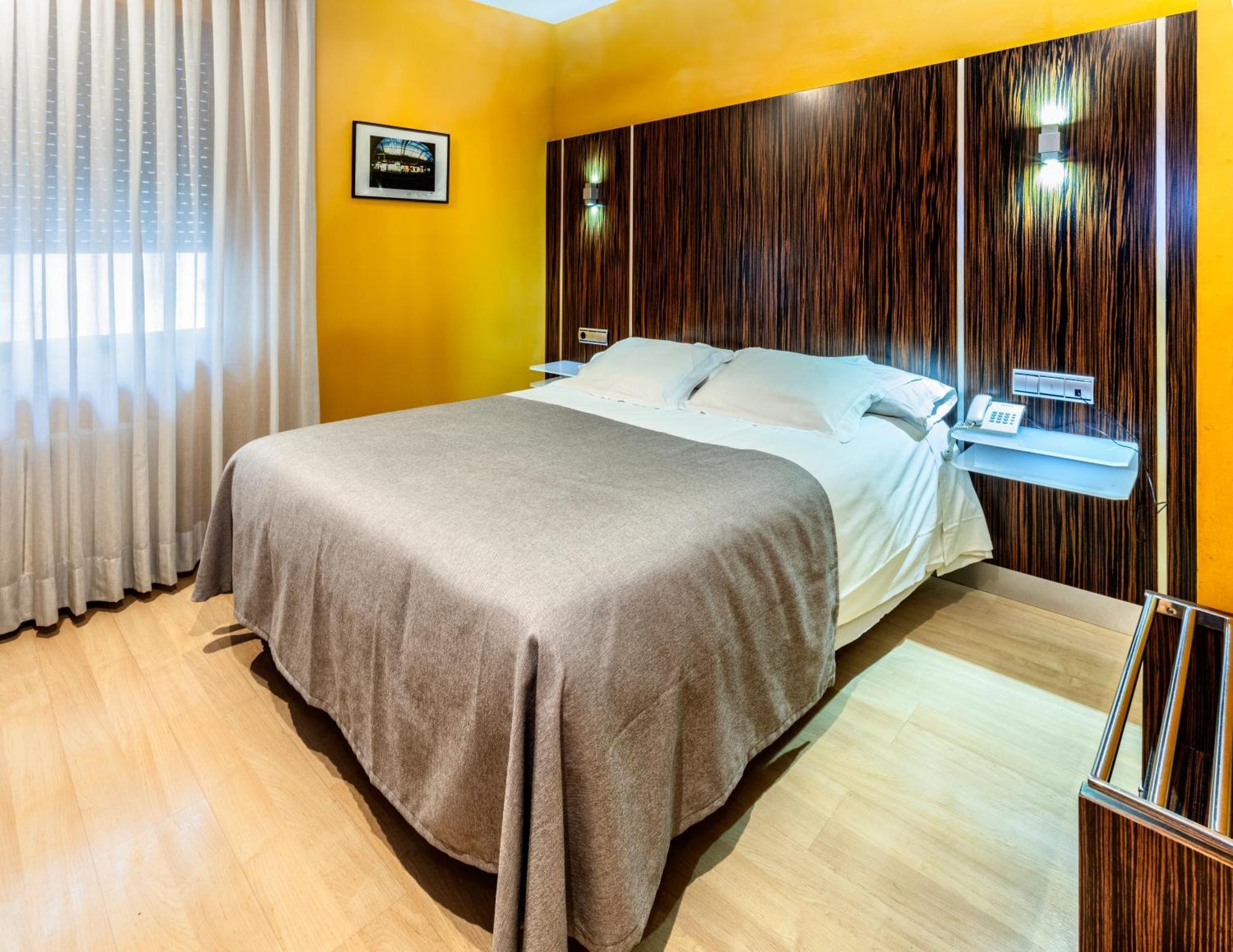 Hotel Gran Via Zaragoza Eksteriør billede