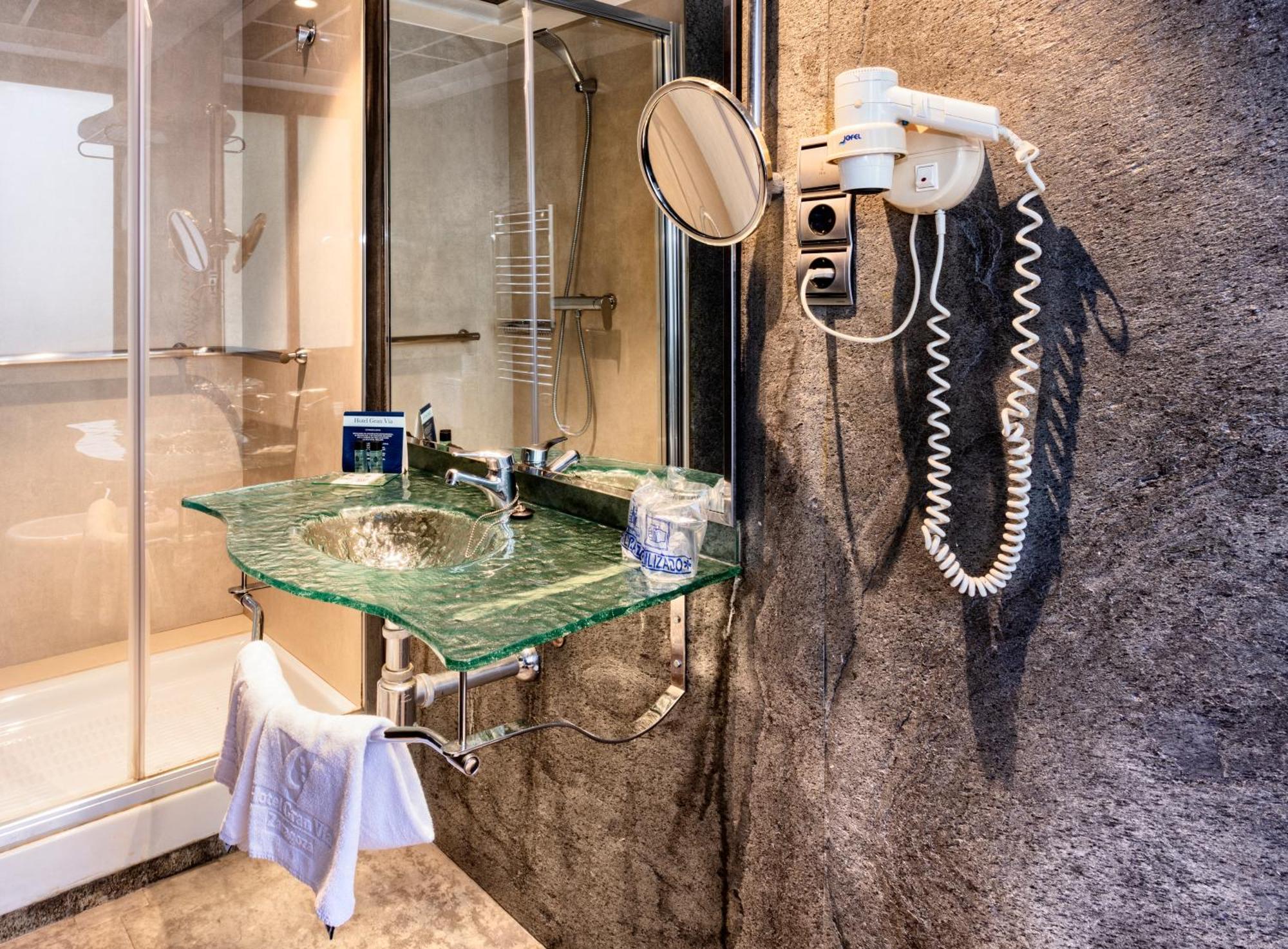 Hotel Gran Via Zaragoza Eksteriør billede
