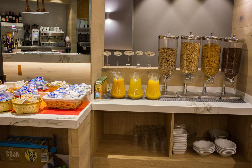 Hotel Gran Via Zaragoza Eksteriør billede
